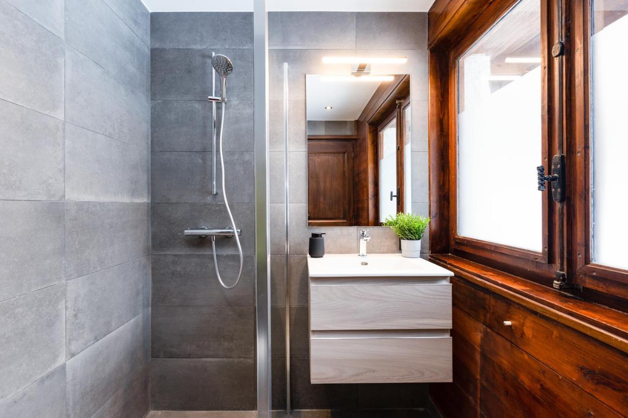 Chalé Les Praz - 280sqm - Sauna Cinema Fitness - 5 Bedrooms In Heart Of Les Praz - By Cozee